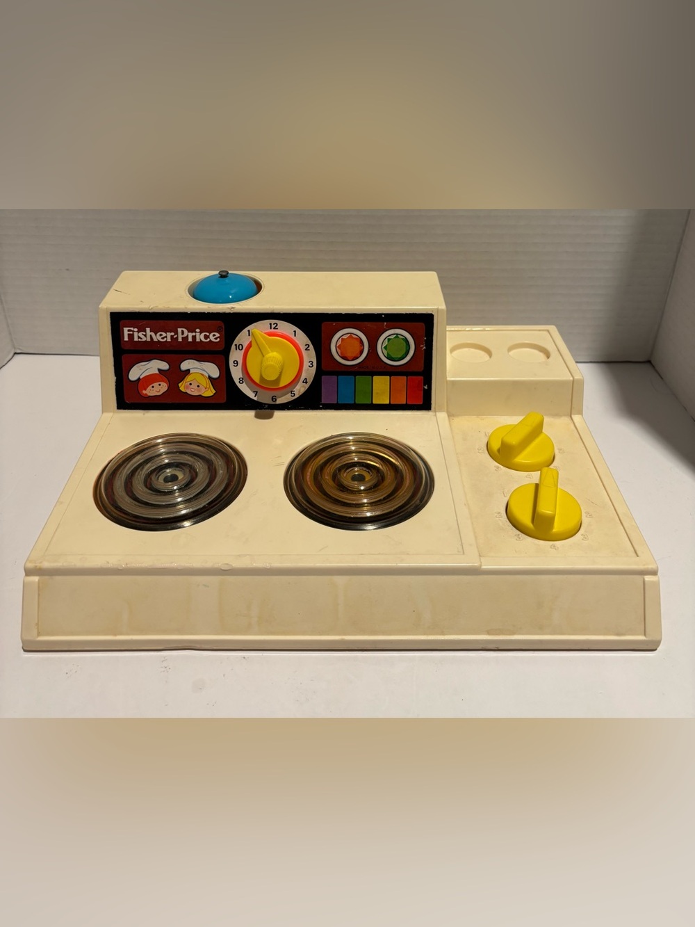 Vintage 1978 Fisher-Price Fun With Food Stove Top #919 Magic Burners Bell Works